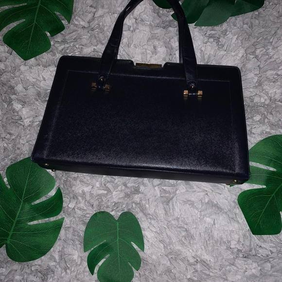 Purse - Picture 1 of 2